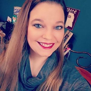 Meet your Posher, Elizabeth